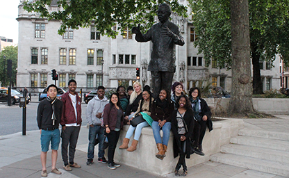 FOA Mandela Statue